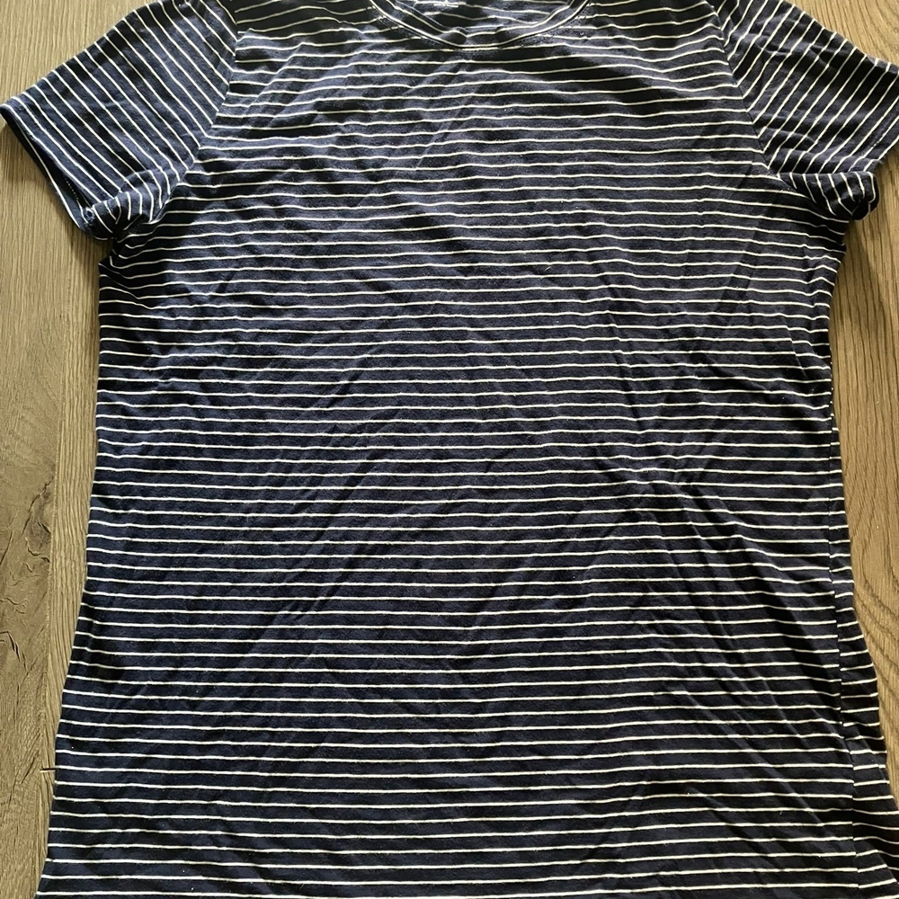 GAP Blue and White Stripped Short Sleeve Tee